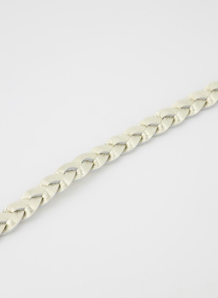 gevlochten wikkelriempje goud leer detail