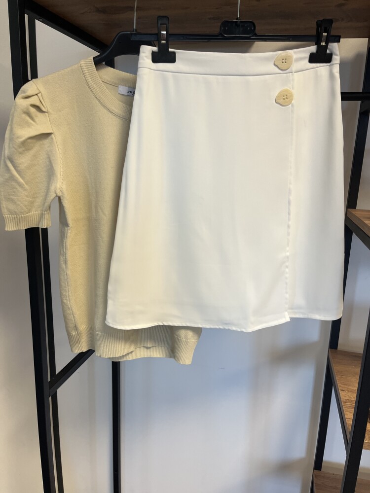 9B4866F2-BBED-4376-A174-1DCEEA75192D