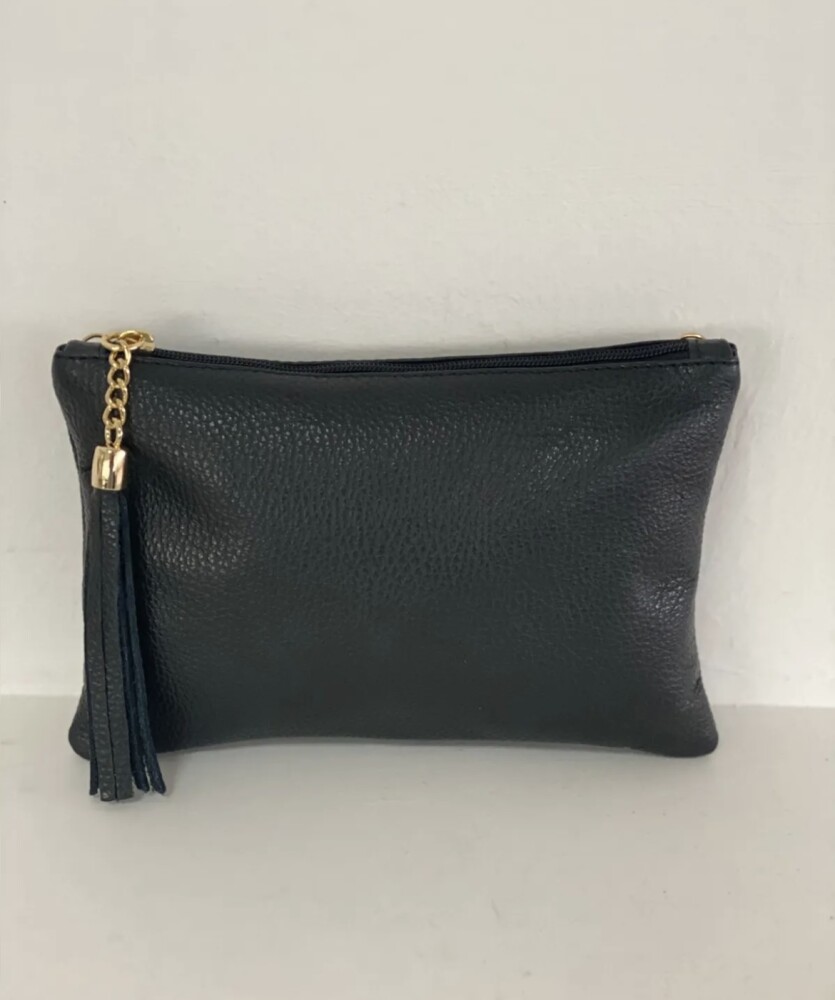 D9DBA1D5-722D-43C7-B6C6-135D3248B7DB