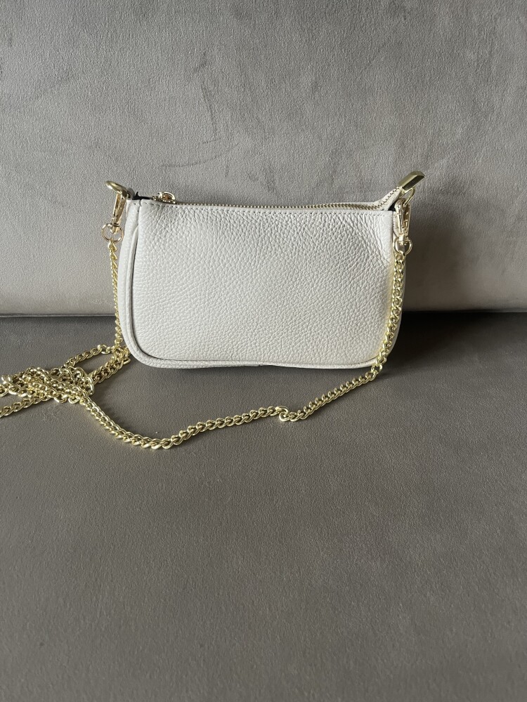 1002CBA9-4E36-46E8-A90F-A83A750335E6