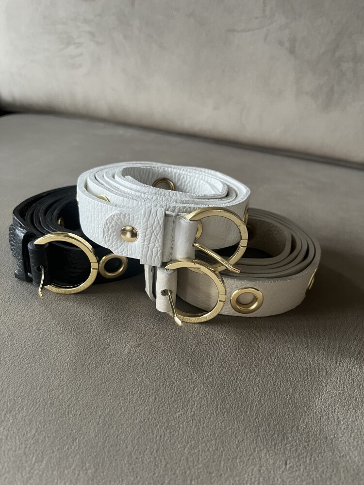 99728624-C80D-44C2-8C79-842399E52864