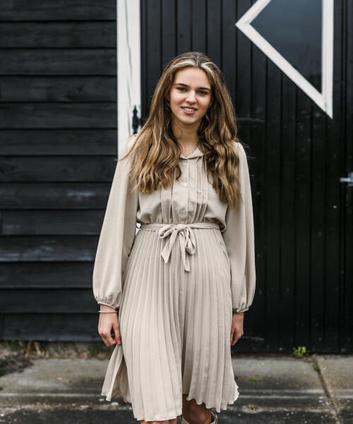 jurk plisse 100 beige 2