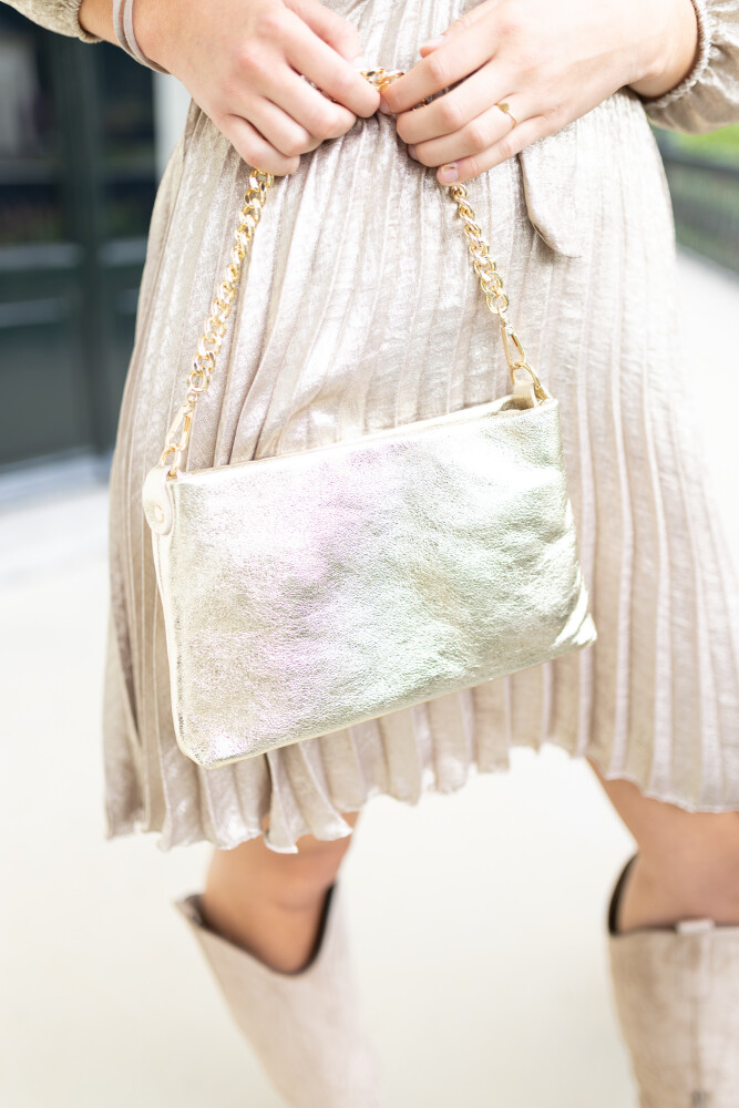 Goudkleurig tasje korte ketting