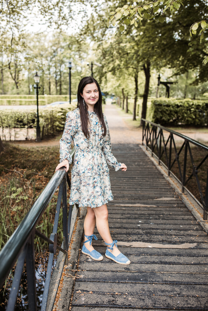 chique jurkje oude  blauw tinten